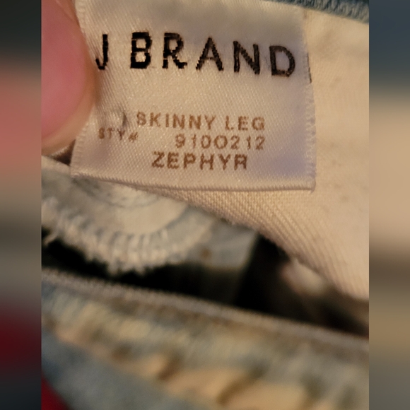* J BRAND bleached mid rise straight leg jeans 👖 Final Discount - Picture 7 of 8